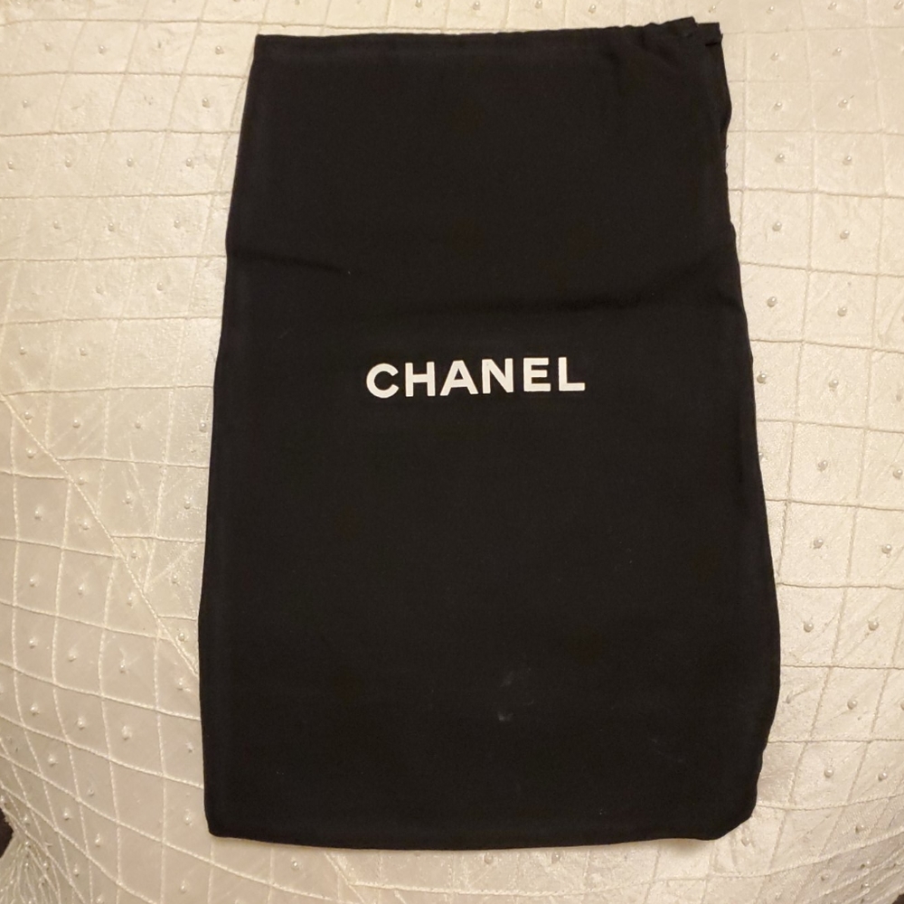 Chanel dust bags - Picture 2 of 2